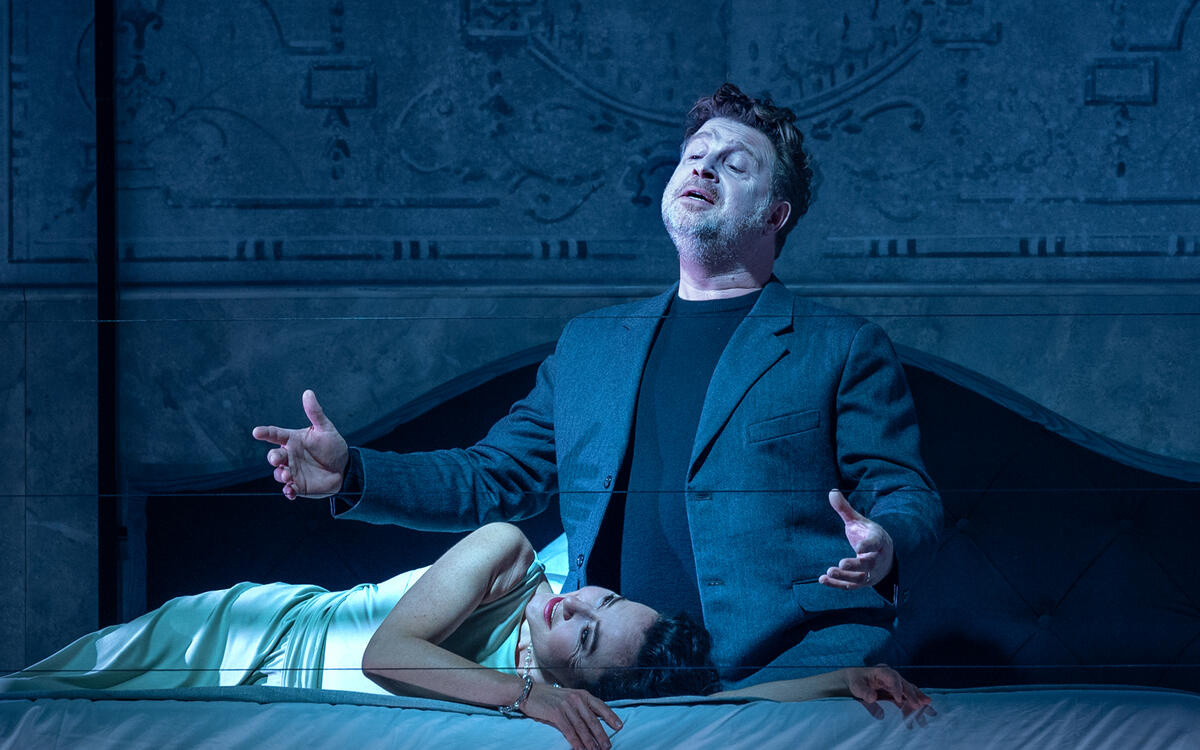 JEREMY OVENDEN in der neuen Monteverdi-Trilogie „I Grotteschi“ in Brüssel